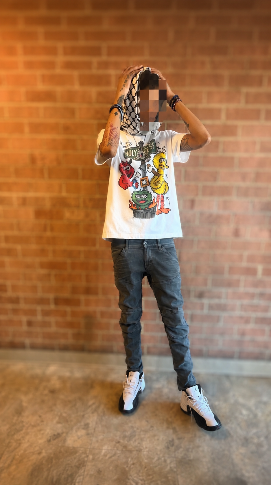 Holysheesh street V2 T-Shirt